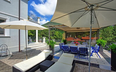 Villa Raffaela: Extérieur, Jardin