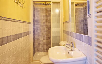 Poggiolino: Bathroom