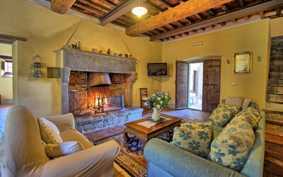 Poggiolino: Living Room