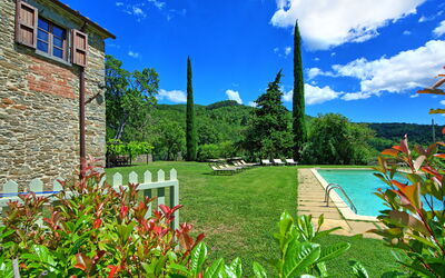 Villa Poggiolino: Building Exterior, Garden, Outdoor, Pool