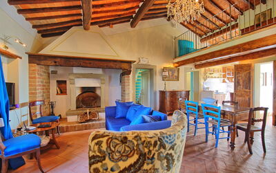 Belvedere Apartment: Salle à manger, Salon