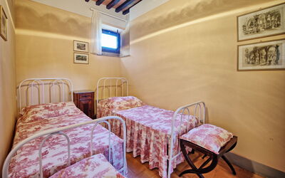 Stalla Apartment: chambre à coucher