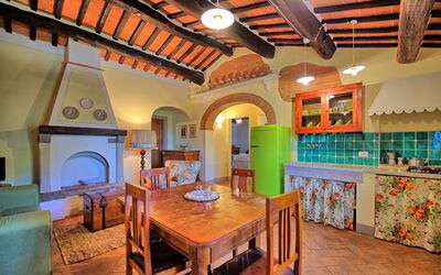 Bandita Apartment: Cuisine, Salle à manger, Salon