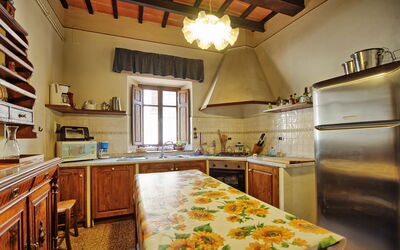 Villa Capolona: Cucina, Sala da pranzo