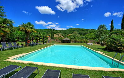 Villa Capolona: all'aperto, Giardino, Piscina