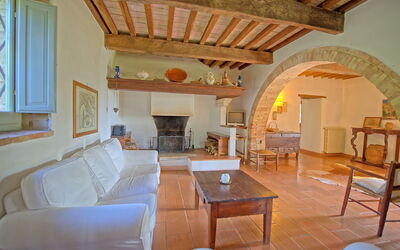 Villa Gualchiere: Woonkamer