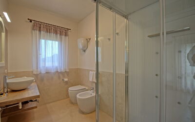 Villa Apollinare: Badkamer