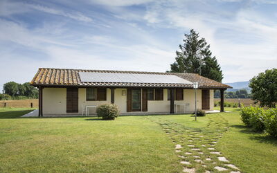 Villa Apollinare: Buitenshuis, Tuin