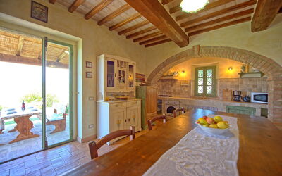 Castelmuzio: Dining Room, Kitchen, Living Room