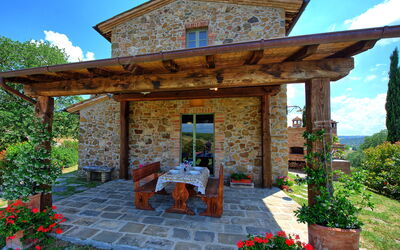 Castelmuzio: Balcony / Terrace / Patio, Outdoor