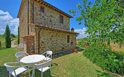 Castelmuzio: Garden, Outdoor