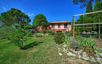 Casa Cipressi: Giardino