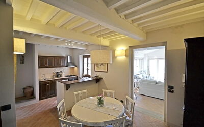 Bagnolo: Cuisine, Salle à manger