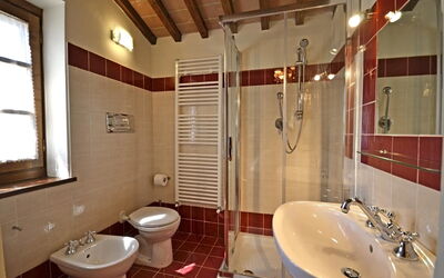 Bagnolo: Salle de bain