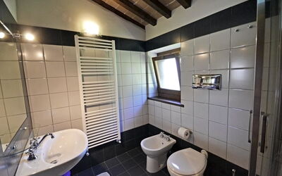 Bagnolo: Salle de bain