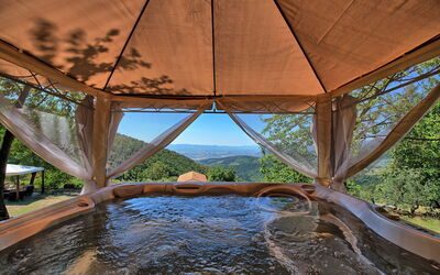 Villa Tenuta Lonciano: Benessere, Piscina