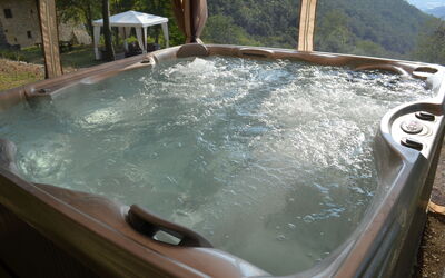 Villa Tenuta Lonciano: Benessere, Piscina