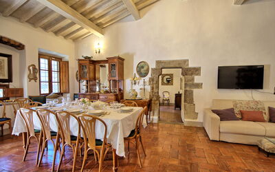 Villa Tenuta Lonciano: Sala da pranzo, Soggiorno