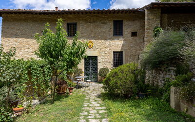 Villa Tenuta Lonciano: all'aperto, Esterni