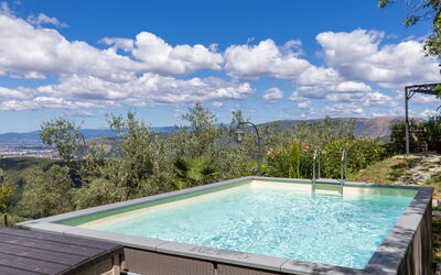 Villa Tenuta Lonciano: all'aperto, Giardino, Piscina, Vista Panoramica