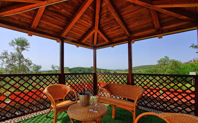 Villa Uccellaia: Balcon / Terrasse / Patio