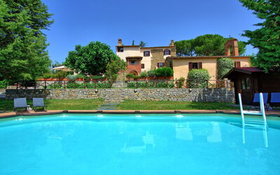 Villa Uccellaia: bassin