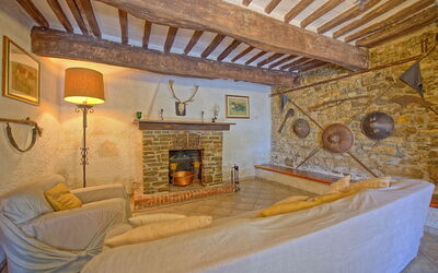 Villa Uccellaia: Salon