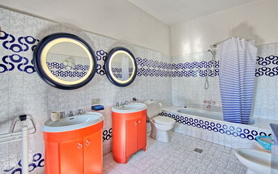 Villa Uccellaia: Salle de bain