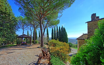 Villa Uccellaia: Extérieur, Extérieurs, Jardin, Vues