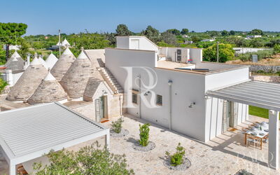 Trullo under the Apulian Sky