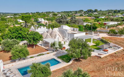 Trullo under Apulian Sky