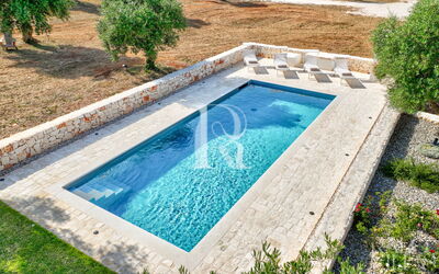 Trullo under Apulian Sky