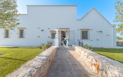 Trullo under Apulian Sky