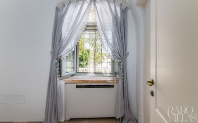 Trullo under Apulian Sky