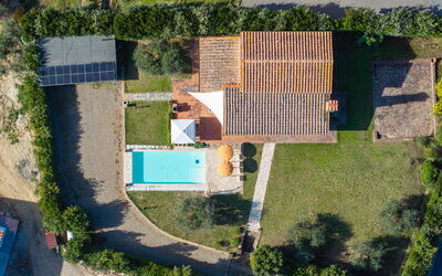 Villa Renina: Outdoor, Pool