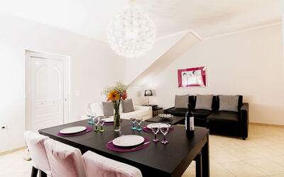 Aria 1: Sala da pranzo, Soggiorno