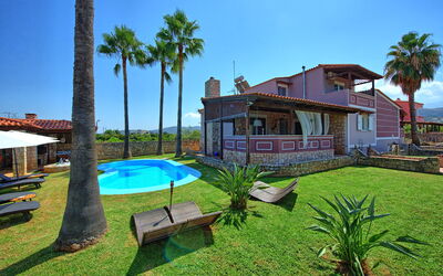 Villa Milon: Buitenshuis, Tuin, Zomer, zwembad