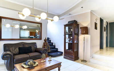 Villa Milon: Woonkamer