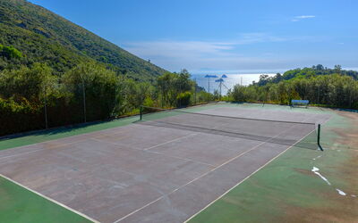 Villa Marianna: Buitenkanten, Buitenshuis, Keer bekeken