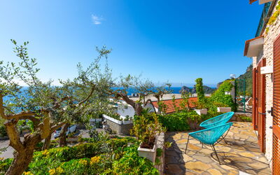 Villa Marianna: Balkon / terras / patio, Buitenkanten, Buitenshuis, Keer bekeken