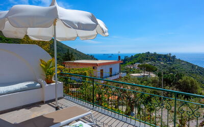 Villa Marianna: Balkon / terras / patio, Buitenkanten, Buitenshuis, Keer bekeken