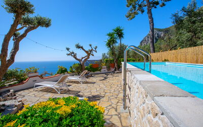 Villa Marianna: Buitenkanten, Buitenshuis, Keer bekeken, zwembad