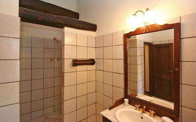 Villa Guia: Bathroom