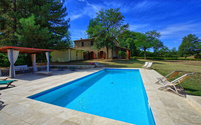 Villa Fabbri: Buitenshuis, Tuin, zwembad