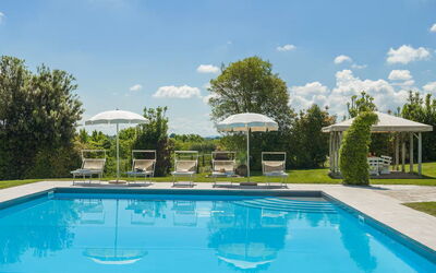 Villa Giare: all'aperto, Piscina