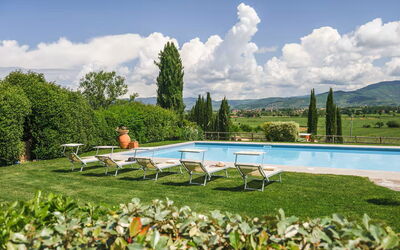 Villa Giare: all'aperto, Giardino, Piscina