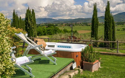 Villa Giare: all'aperto, Giardino, Piscina