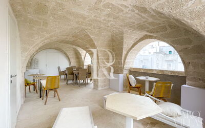 Vico Bianco Raro Rooms