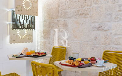 Vico Bianco Raro Rooms