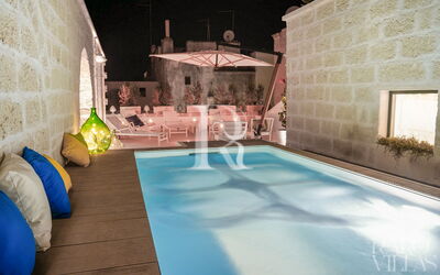 Vico Bianco Raro Rooms